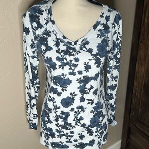 Like new LuLaRoe Hazel Cozy Ribbed Long Sleeve Flowered Shirt